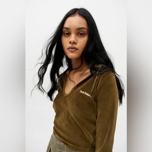 NWOT urban outfitters iets fran’s notch velour cropped sweatshirt SZ xs & m